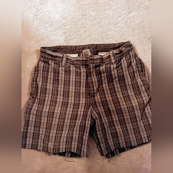 The North Face~Upcycled Brown Plaid Flat Front Shorts - Picture 12 of 12
